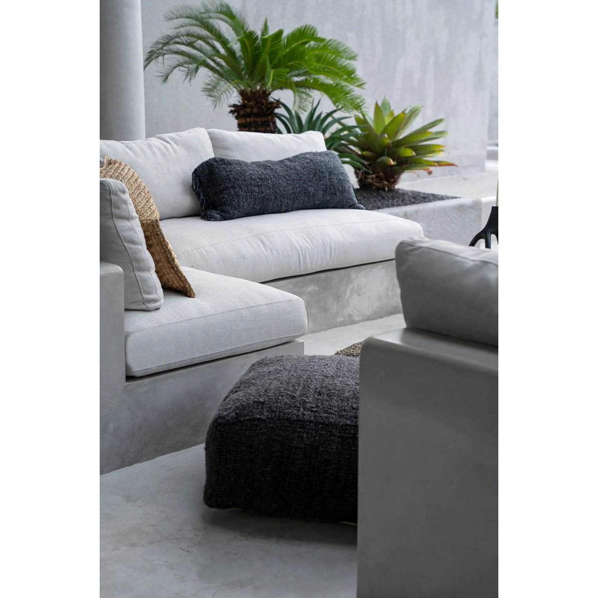 The Oh My Gee Kussenhoes - Zwart Marine - 35x100 Bazar Bizar Living