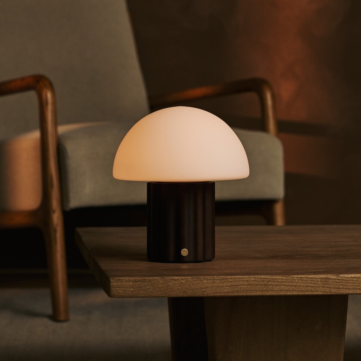 Timo Donkerbruine Oplaadbare Tafellamp | Dimbare, modulaire lampenkap en 3 lichtkleuren Tavellio - Amsterdam