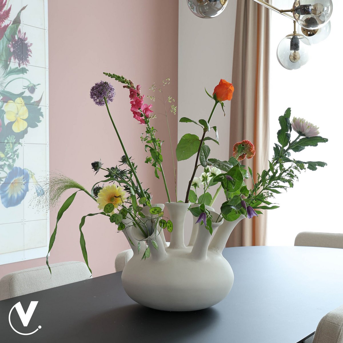 Vaas - Amsterdam 7 ivory Vase The World
