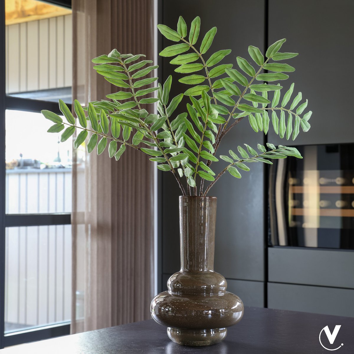 Vaas - Bolombo Elite dark brown Vase The World