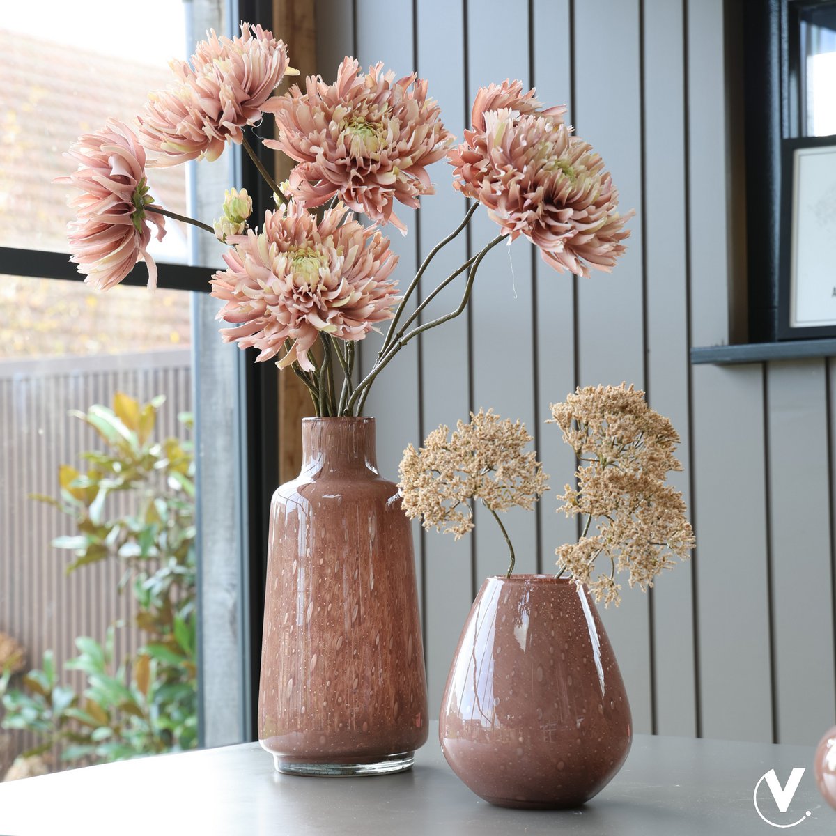 Vaas - Jana Elite brown Vase The World