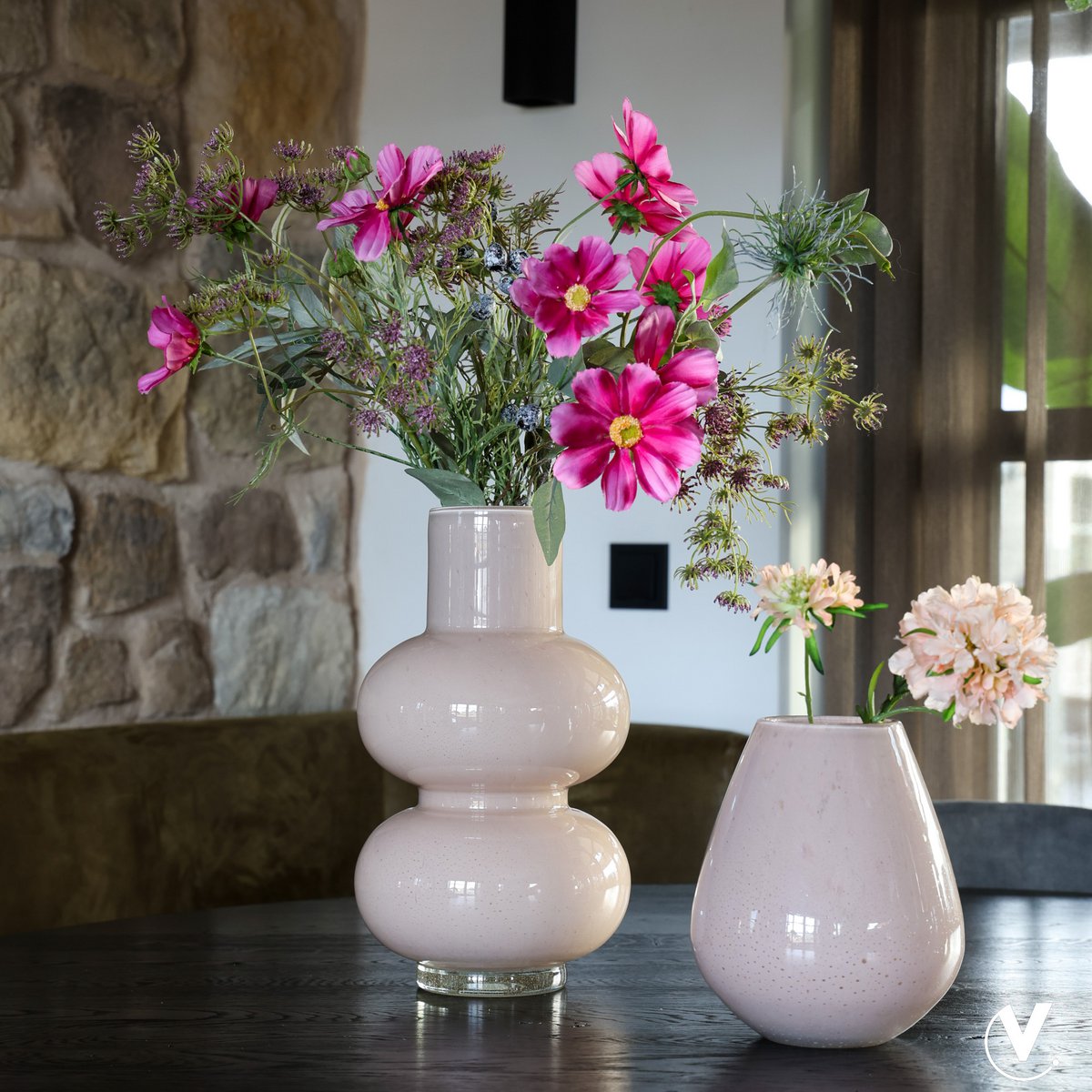 Vaas - Tasman S Elite ivory Vase The World