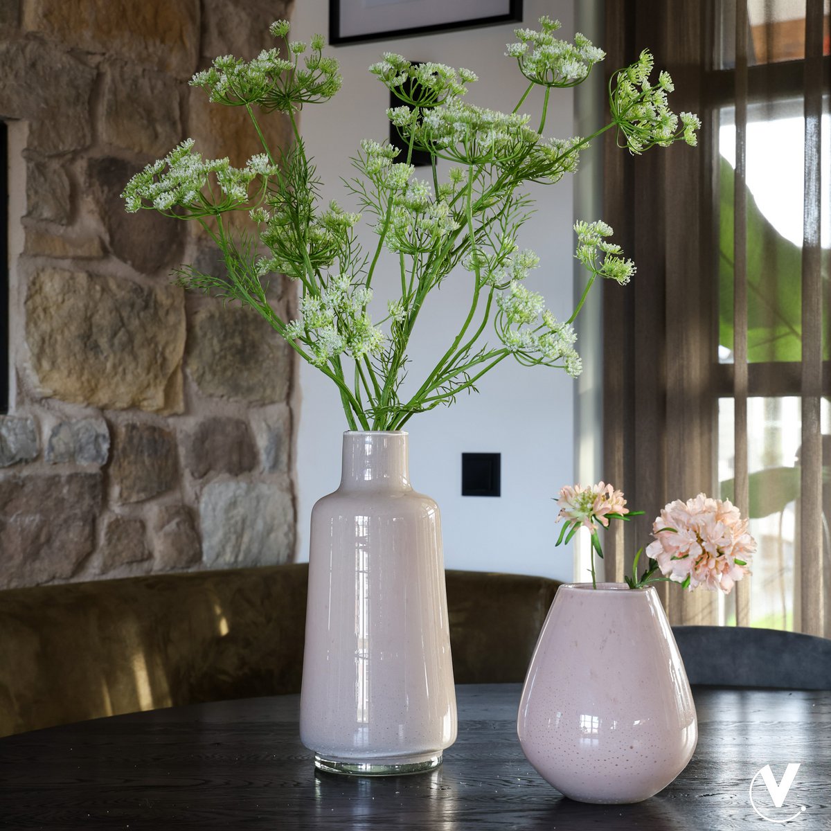 Vaas - Tasman S Elite ivory Vase The World