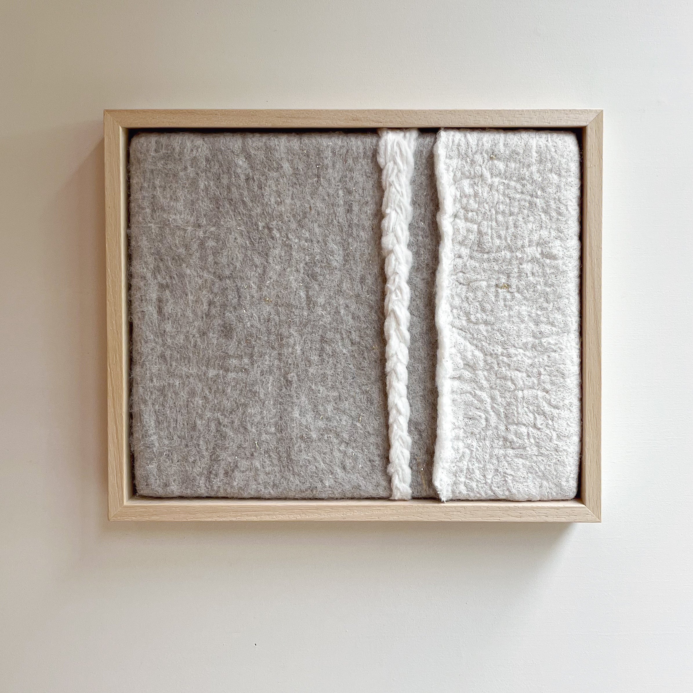 vilten wandkunst imperfectus X – vilt & vlow | 28 × 23 cm Noii HOME