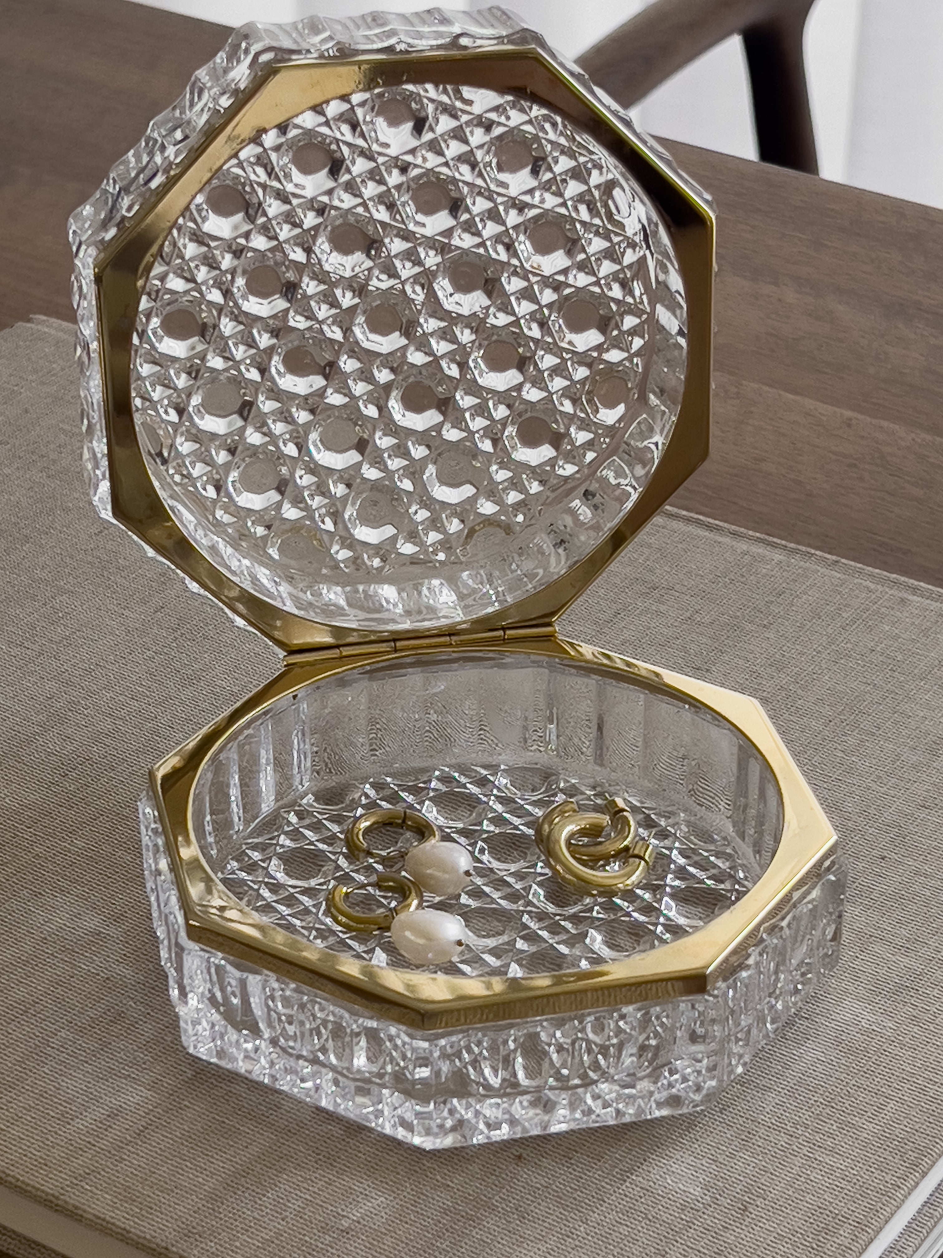 vintage kristallen sieradendoos – baccarat stijl met messing scharnier Noii HOME