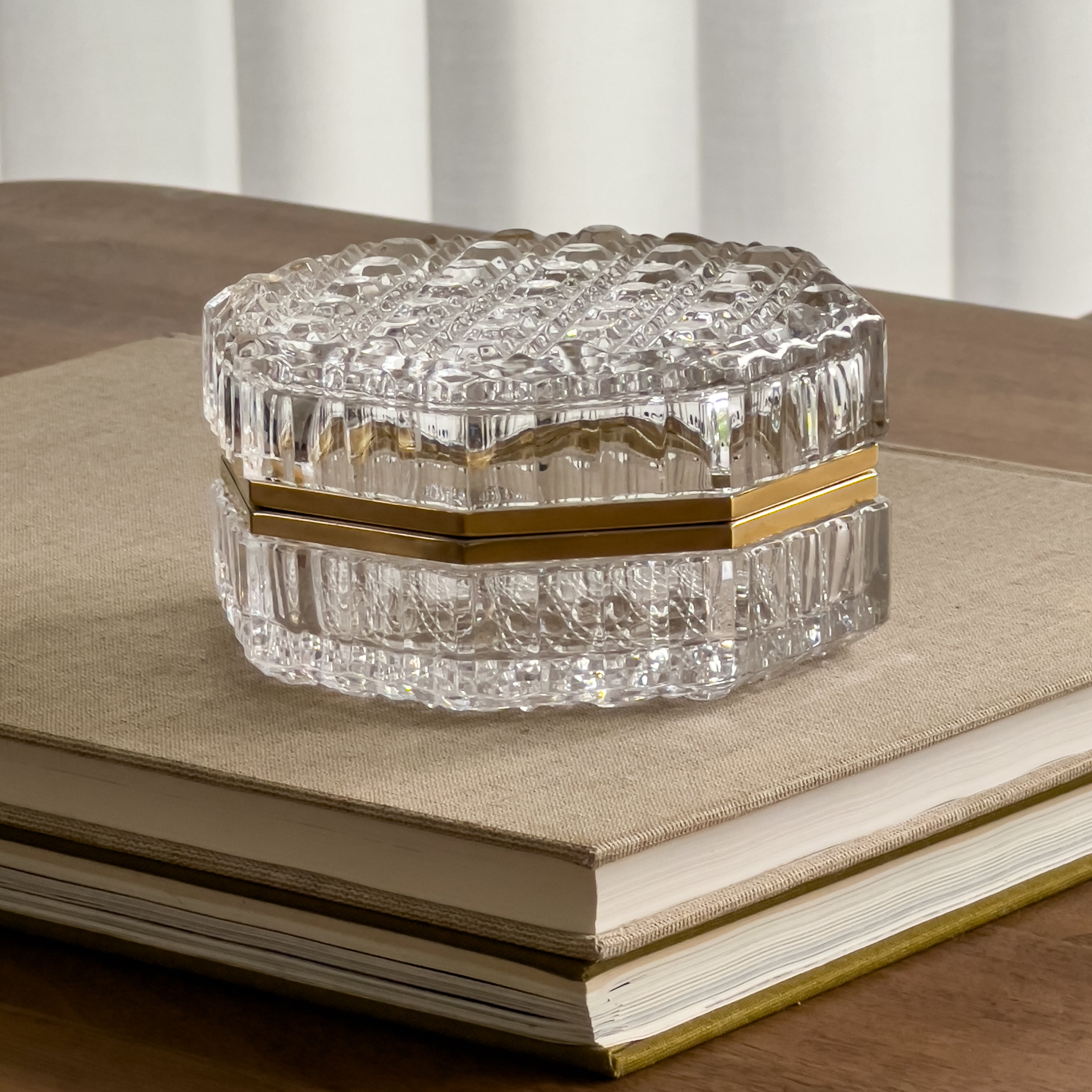 vintage kristallen sieradendoos – baccarat stijl met messing scharnier Noii HOME