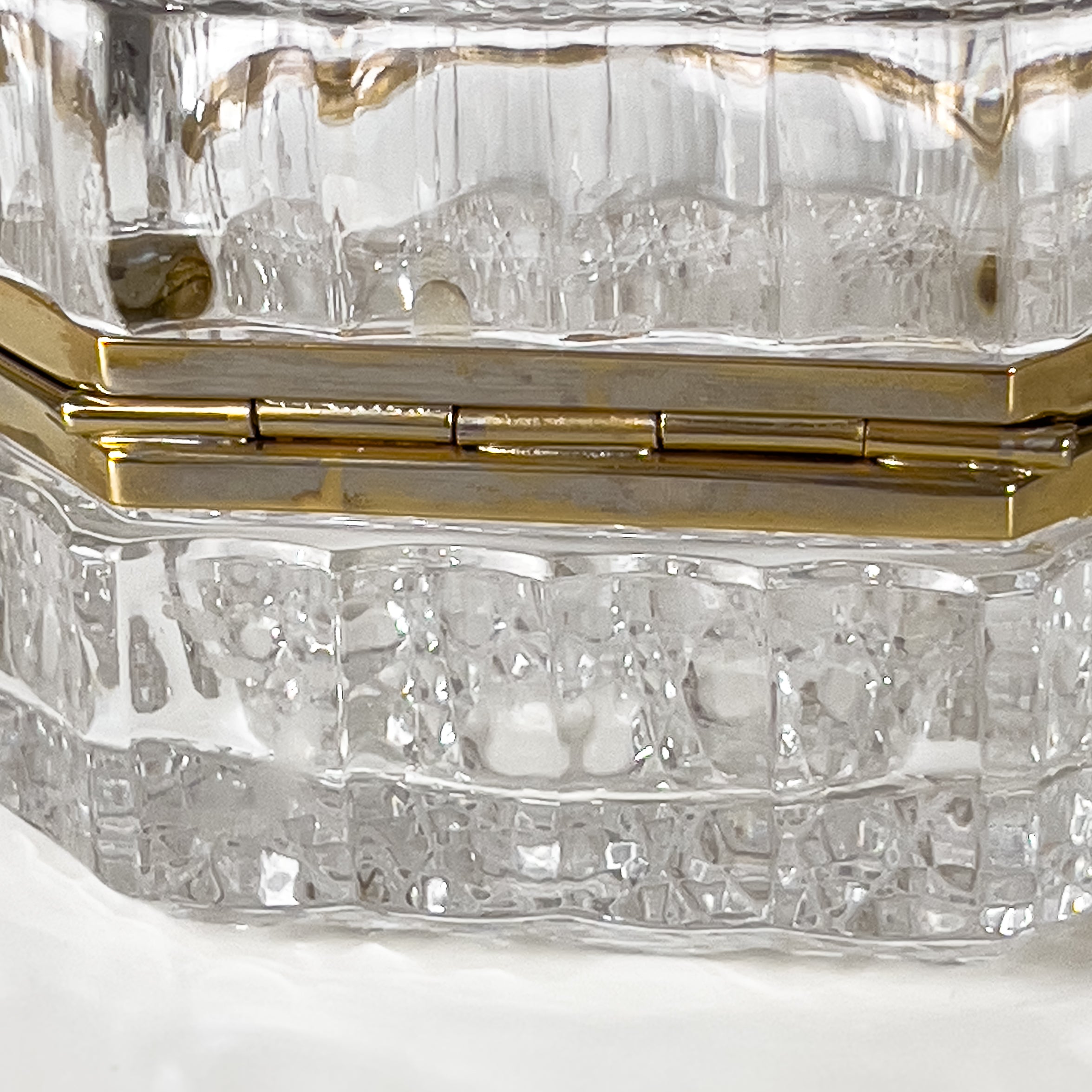 vintage kristallen sieradendoos met messing scharnier – baccarat stijl Noii HOME