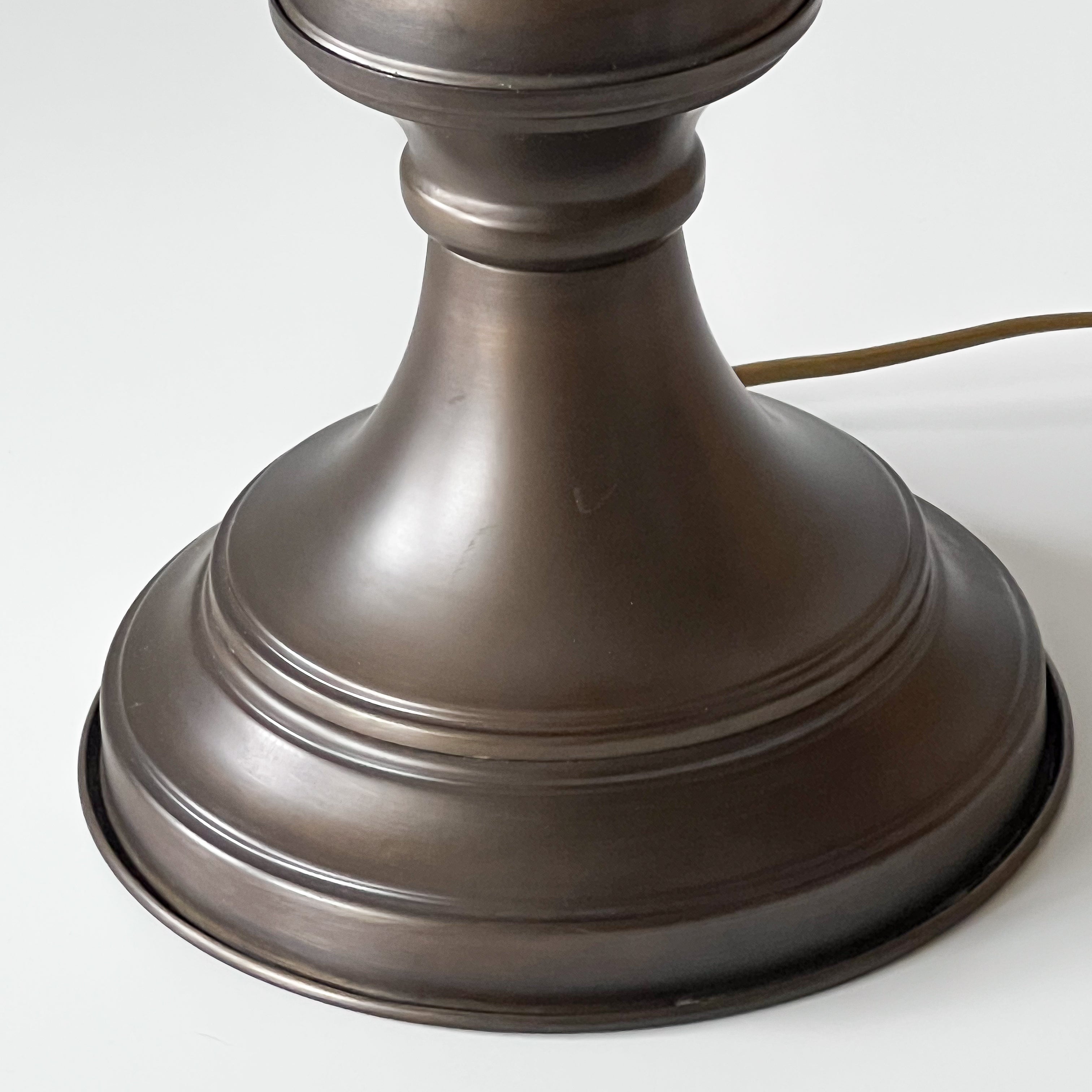 vintage Massive tafellamp met opaline glazen kap Noii HOME