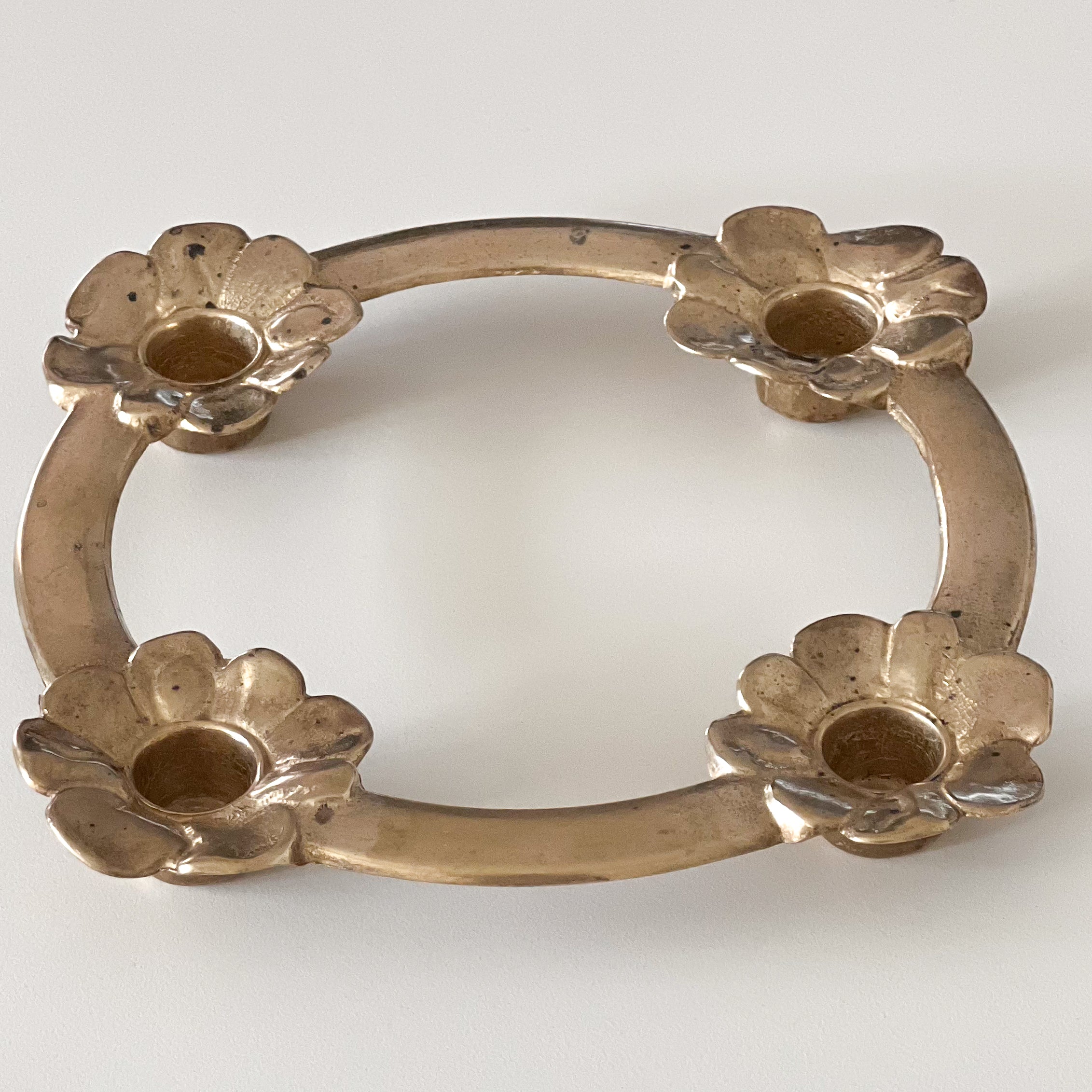 vintage messing kandelaar - advent - met bloemvormige houders Noii HOME