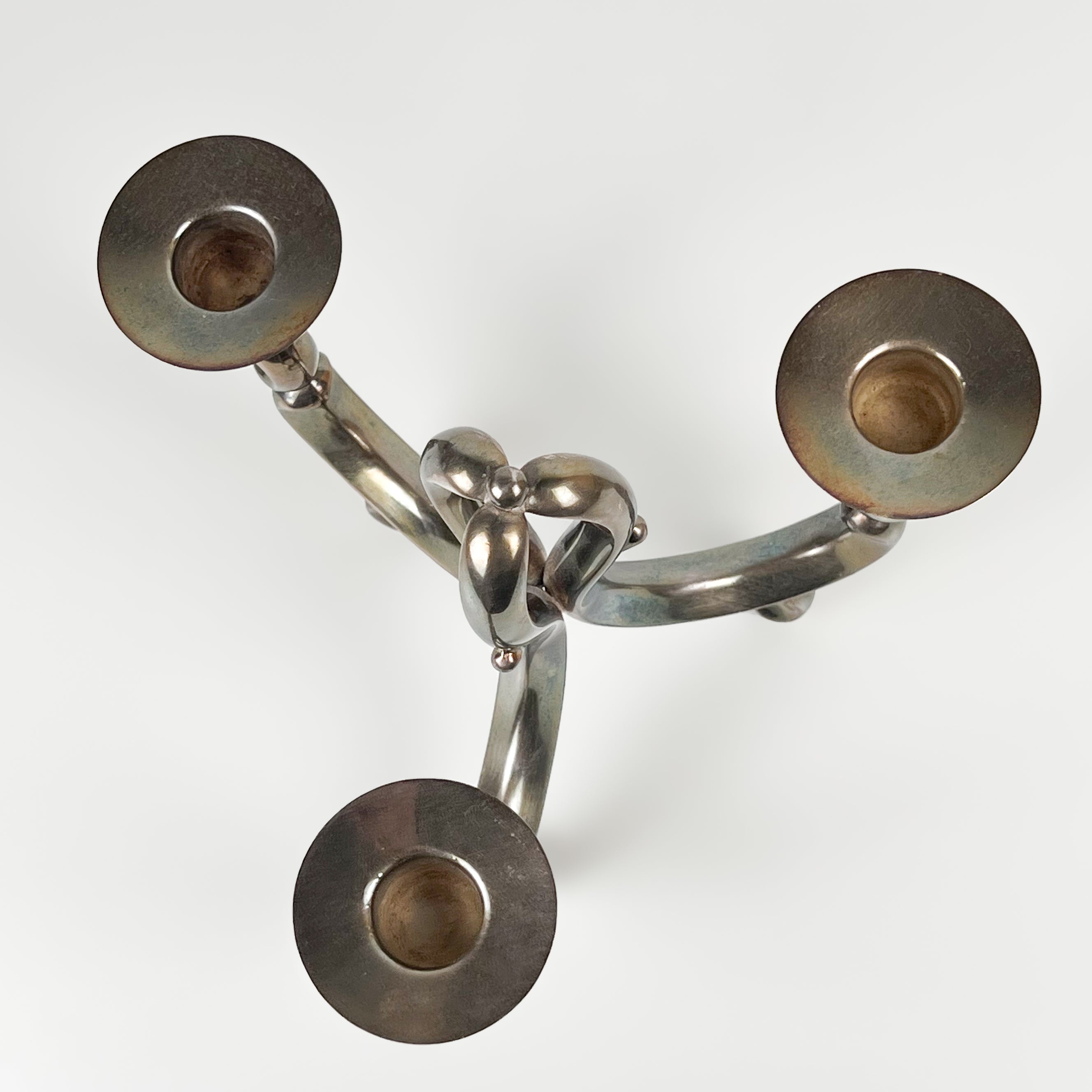 Vintage metalen 3-armige kandelaar – robuust & elegant Noii HOME