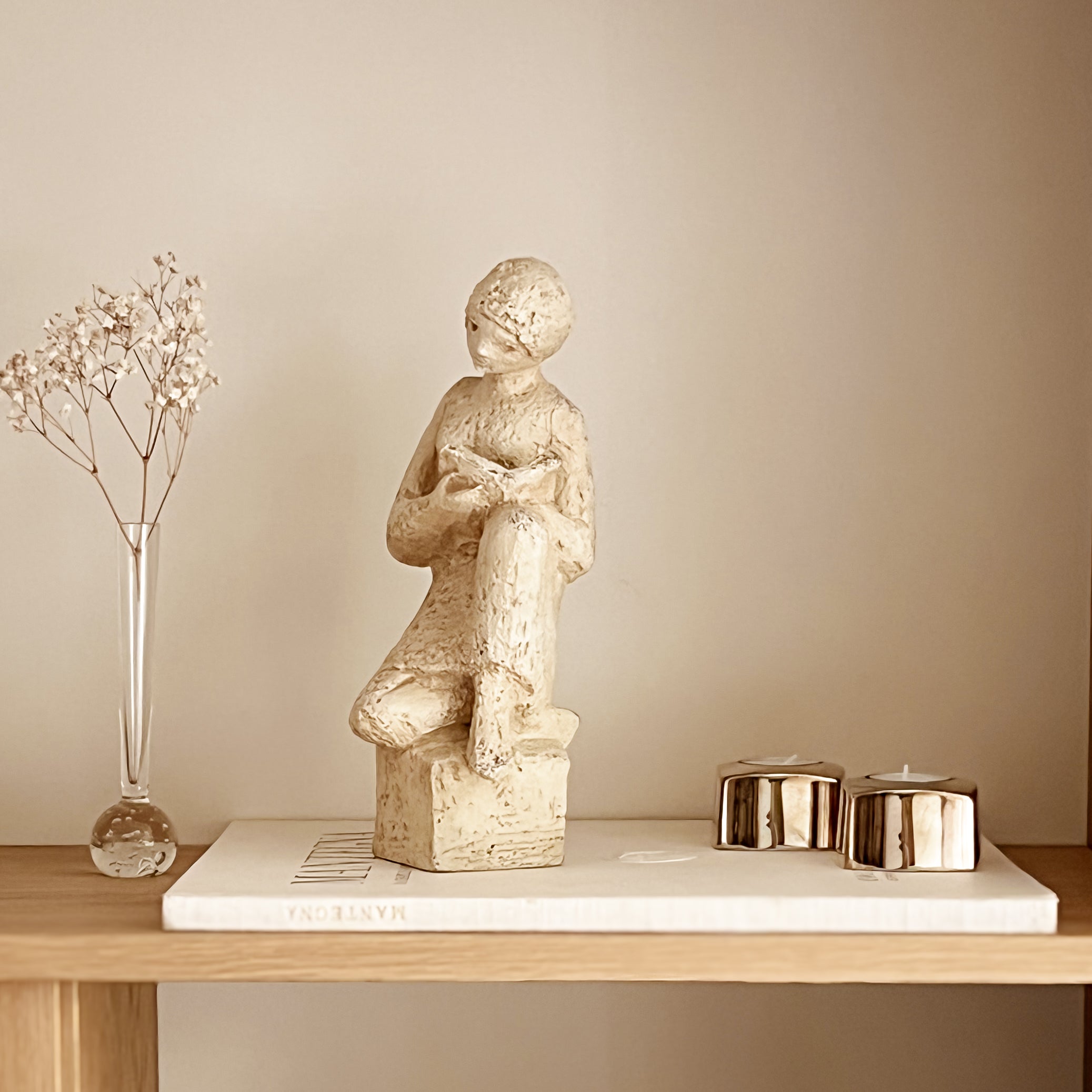 vintage sculptuur vrouw met boek – marendo sculptures nederland - 28 cm Noii HOME