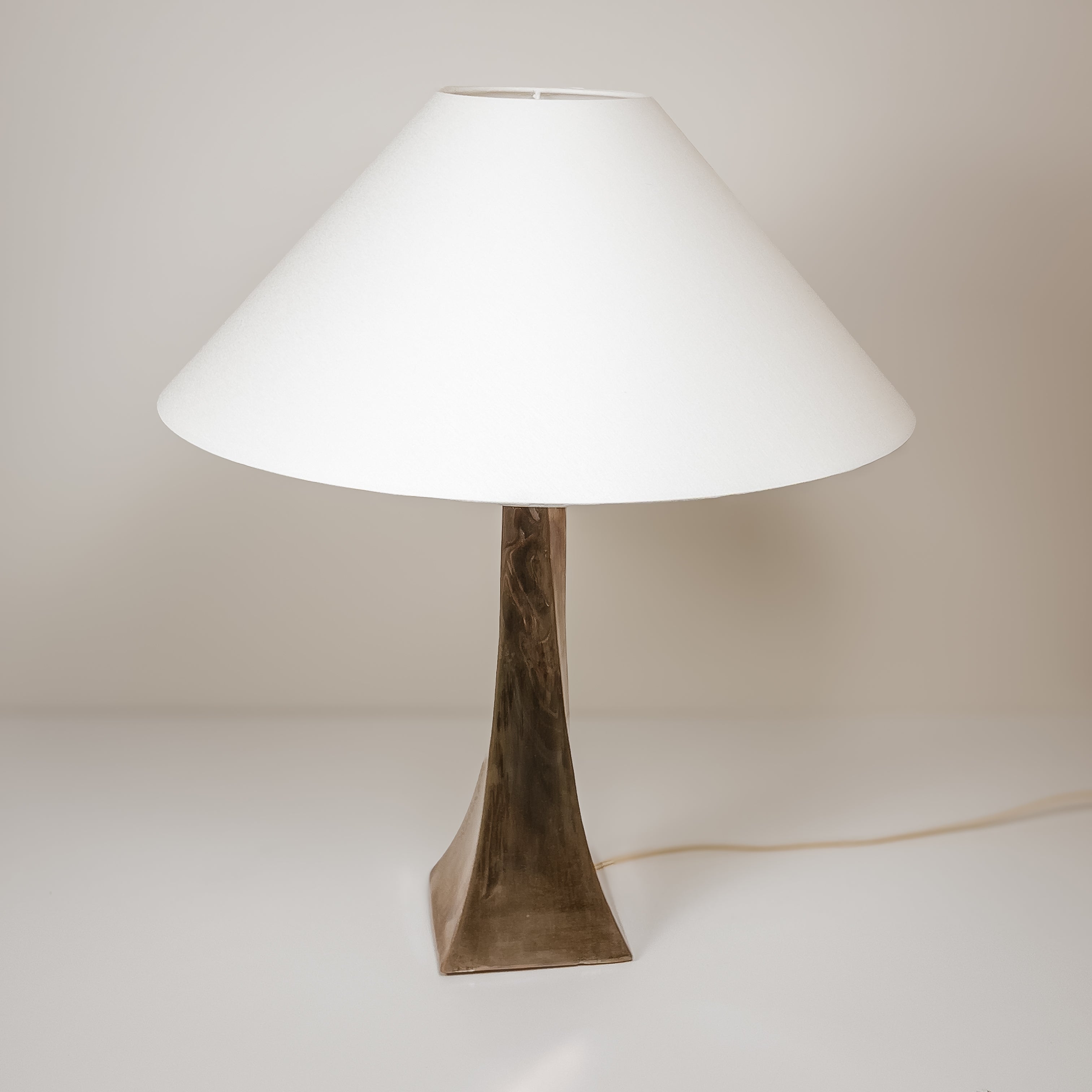 vintage tafellamp koper patina – mid-century modern Noii HOME