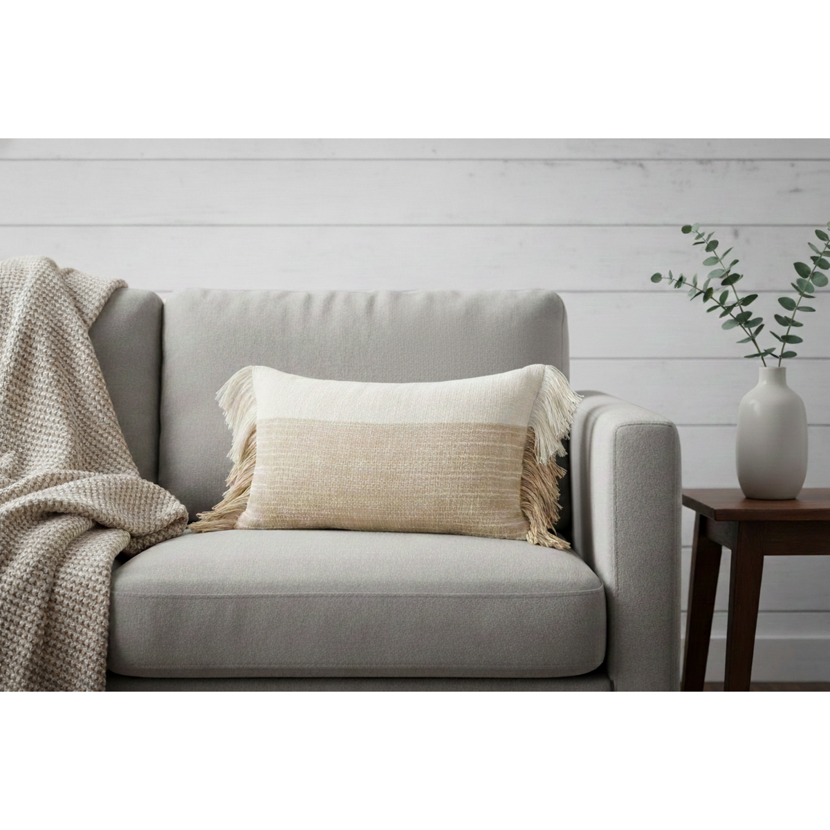 Warm Beige – Cushion Cover / Kussenhoes – Handwoven with Fringes – 30×50 cm – Urbane Hide Urbane Hide
