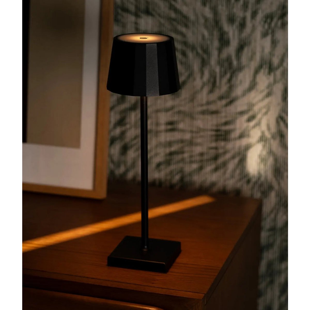 William Black oplaadbare ijzeren tafellamp – 120 uur batterij, dimbaar, opladen via USB-C Tavellio - Amsterdam