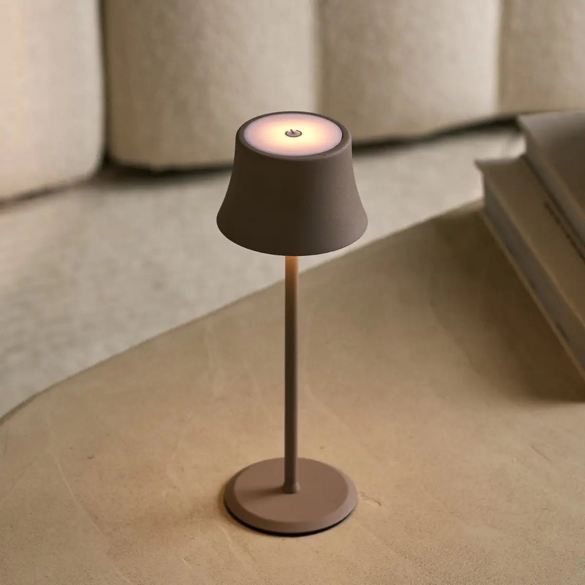 Willy Mini Koala Bruin Oplaadbare Tafellamp – Snoerloos, Dimbaar, 60 uur Batterij Tavellio - Amsterdam