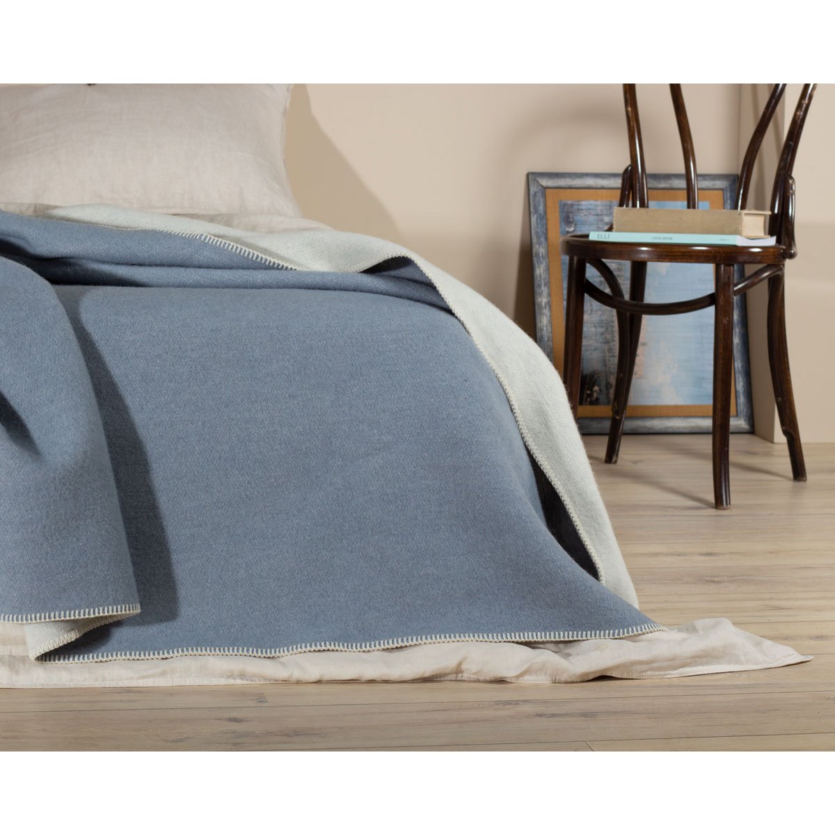 Wollen beddeken BLAUW FOG -  100% Nieuw-Zeelandse wol MoST Blankets