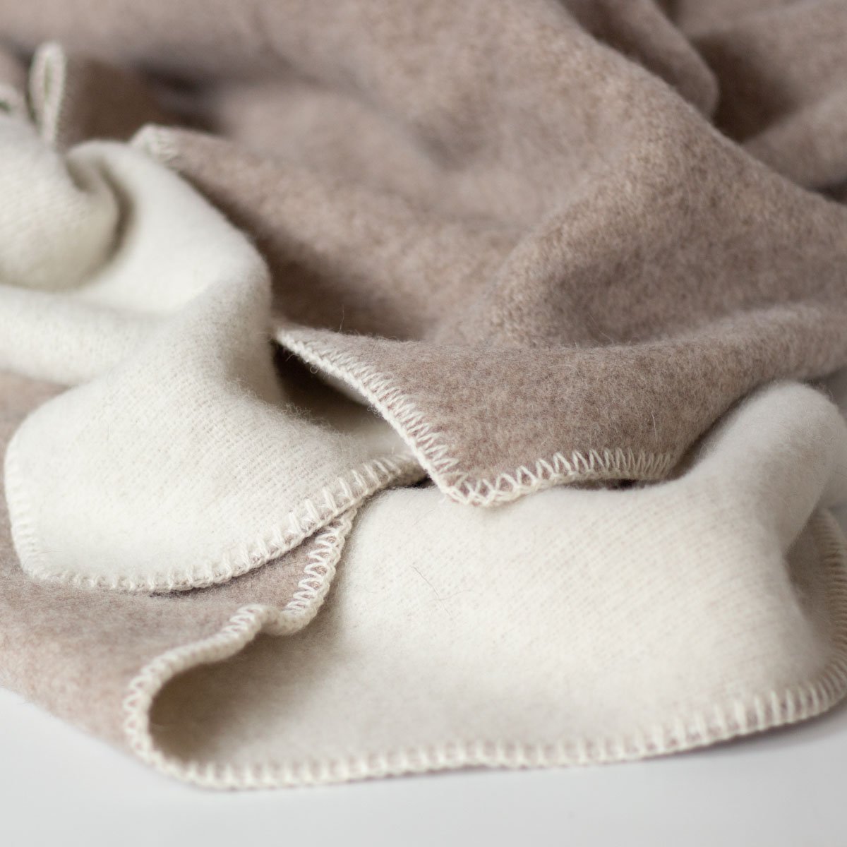 Wollen beddeken ECO FOSSIL MoST Blankets