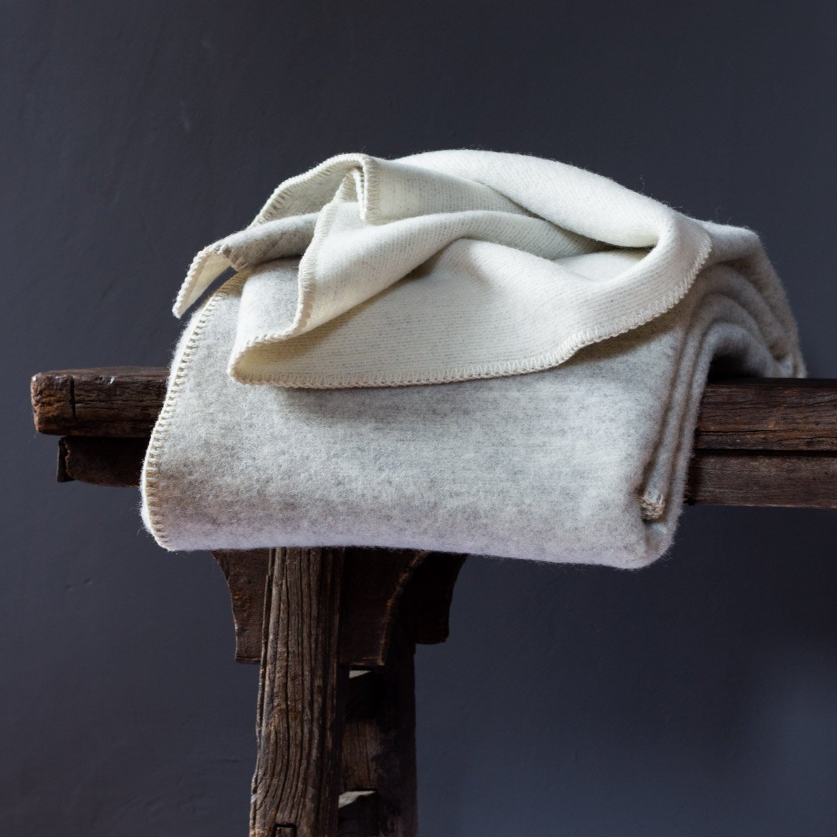 Wollen beddeken GRIJS PAARS MoST Blankets