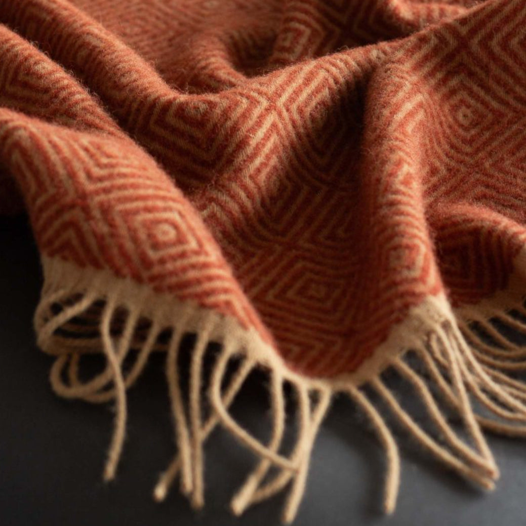 wollen plaid venezia – ketchup – 100% nieuw-zeeuwse wol – most blankets MoST Blankets