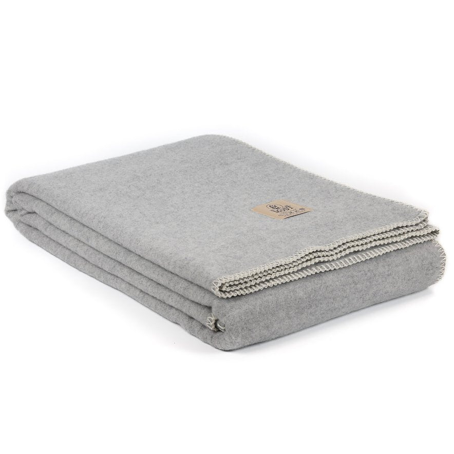 Zachte deken van kasjmier en merinowol LUMA SOFT single - grijs MoST Blankets
