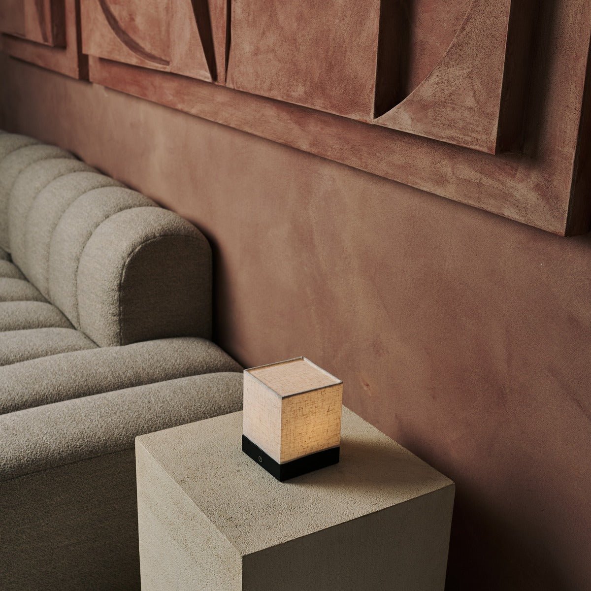 Zano Black Wireless Lamp met hout en linnen - Moodverlichting, LED -tafellamp met batterij Tavellio - Amsterdam